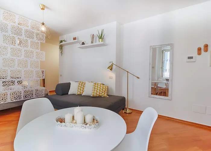 Il Rifugio Del Principe-ampio Monolocale In Centro Appartement Trieste