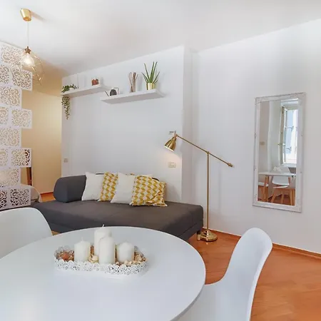 Il Rifugio Del Principe-ampio Monolocale In Centro Apartament Triest