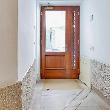 Il Rifugio Del Principe-ampio Monolocale In Centro Trieste